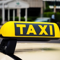 Plānoti grozījumi pasažieru komercpārvadājumiem ar taksometru