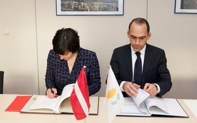 Ar Kipru parakstīta konvencija par nodokļu dubultās uzlikšanas novēršanu