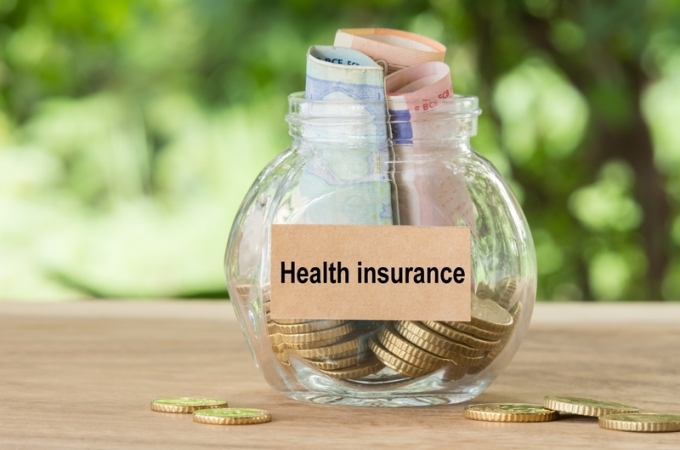 Obligātā veselības apdrošināšana varētu maksāt 25 eiro mēnesī