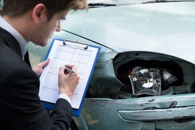 OCTA atlīdzību par automašīnas remontu skaidrā naudā izmaksās 70 procentu apmērā