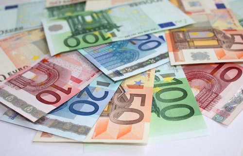  Tiesa lemj no bijušajiem "Latvijas krājbankas" valdes locekļiem piedzīt 15 miljonus eiro 