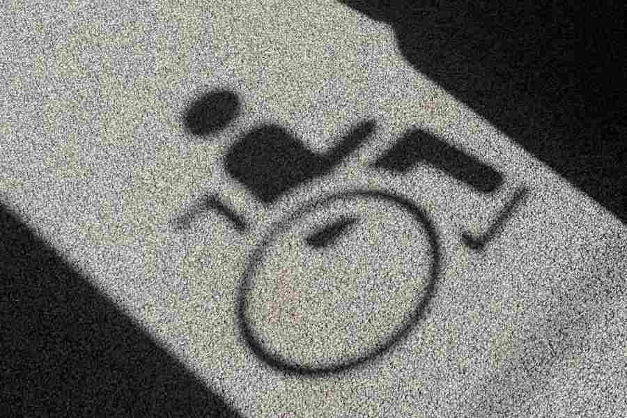  Darba piespiedu kavējums darbiniekam ar invaliditāti