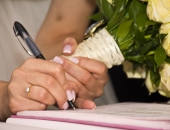 Zvērināti notāri varēs reģistrēt laulības