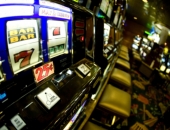 No 2019.gada drīkstēs lietot tikai vienotajā tīklā saslēgtus azartspēļu automātus